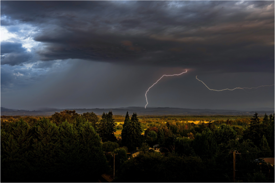 Main image Lightning Over the Valley